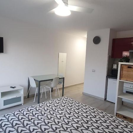 Mareverde Vista Mare Con Tres Piscinas 아데제 외부 사진