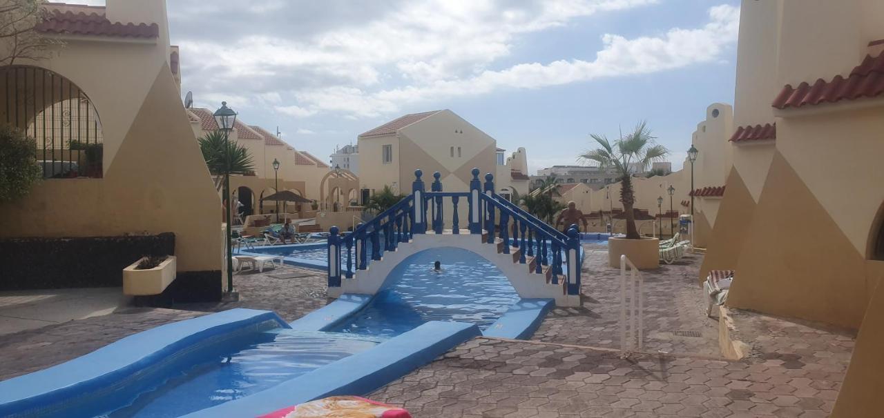 Mareverde Vista Mare Con Tres Piscinas 아데제 외부 사진